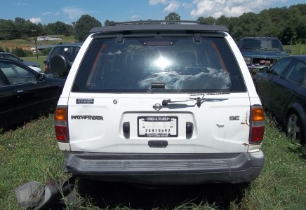 Image for 1997 Nissan Pathfinder